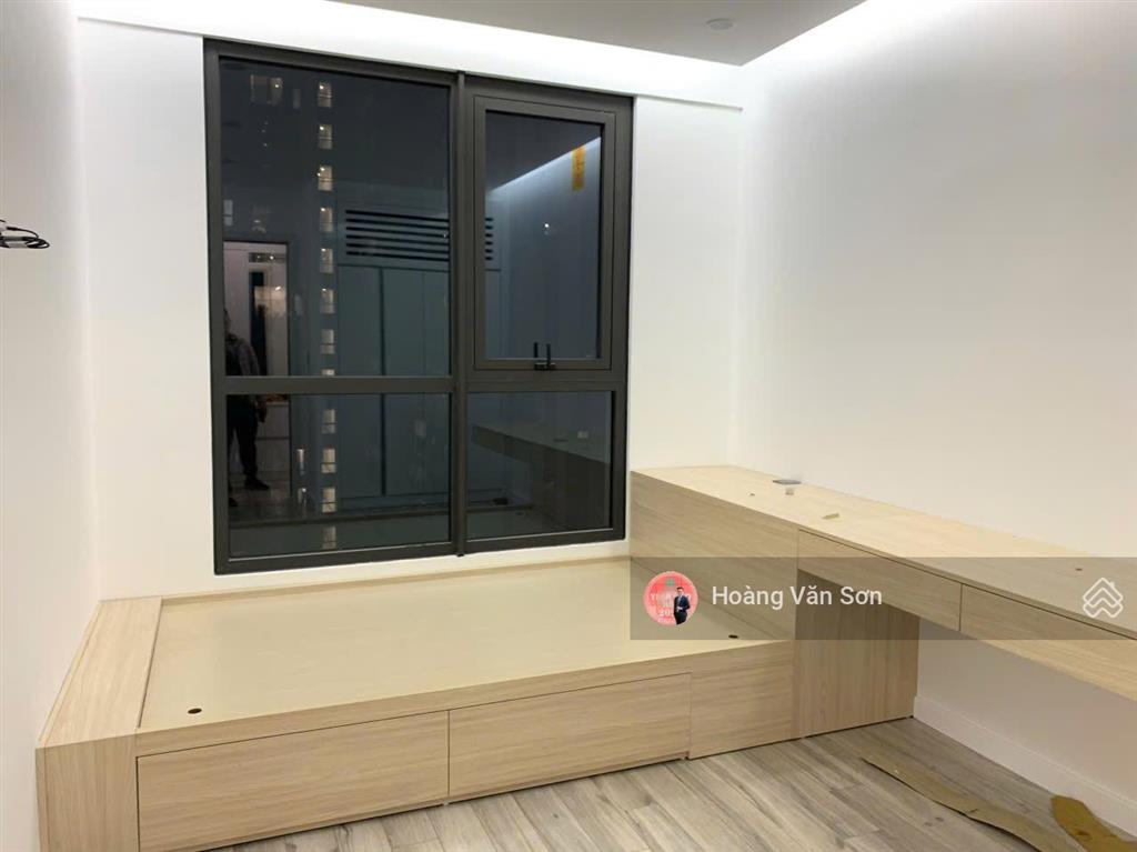 (8.3 tỷ) cần bán nhanh căn 2pn 2wc 83m2 giá tốt 6th element, ban công đông view nội khu