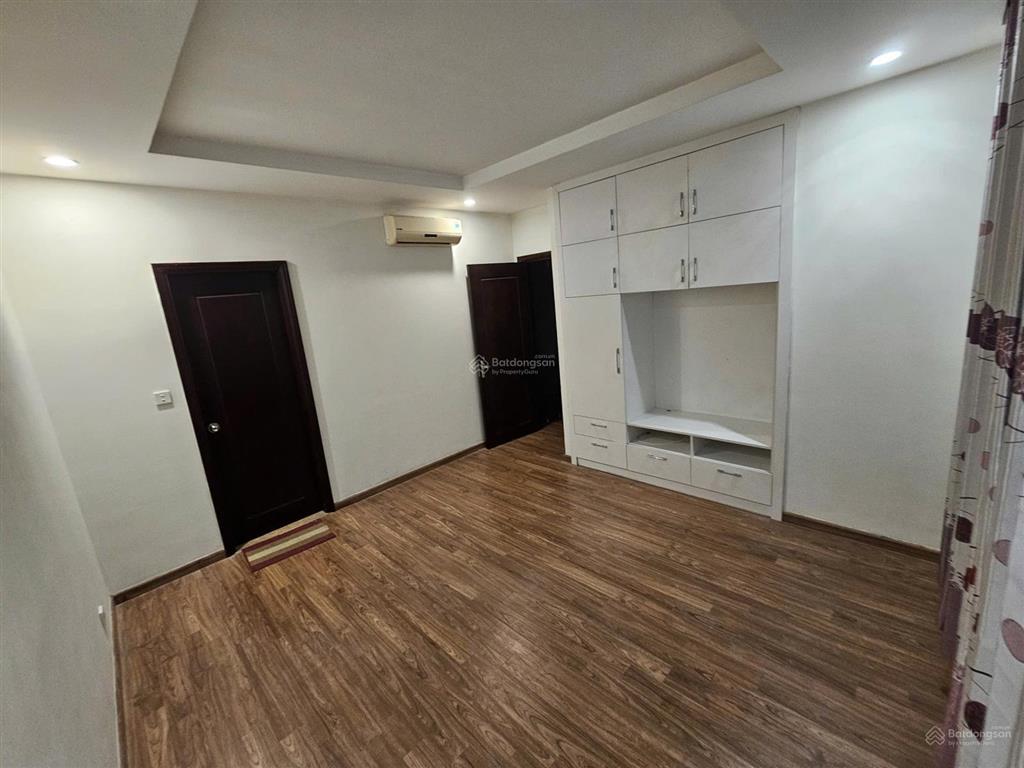 Chính chủ cần bán căn hộ t8 times city 2 phòng ngủ cực đẹp