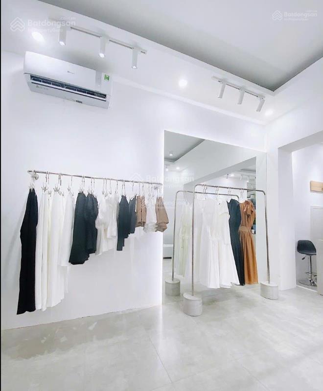 Cho thuê gấp cửa hàng mặt phố huế  vị trí đẹp, kinh doanh đa ngành