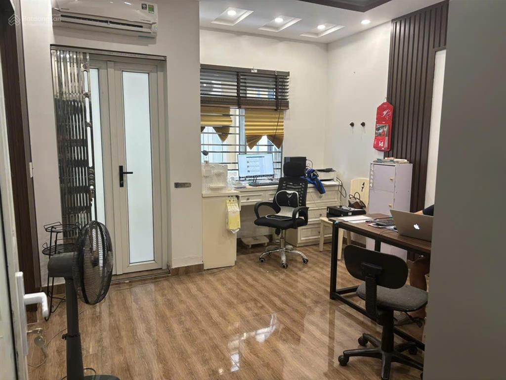 Chính chủ bán nhà vị trí đẹp tại khu vực phương lưu giao thông thuận tiện