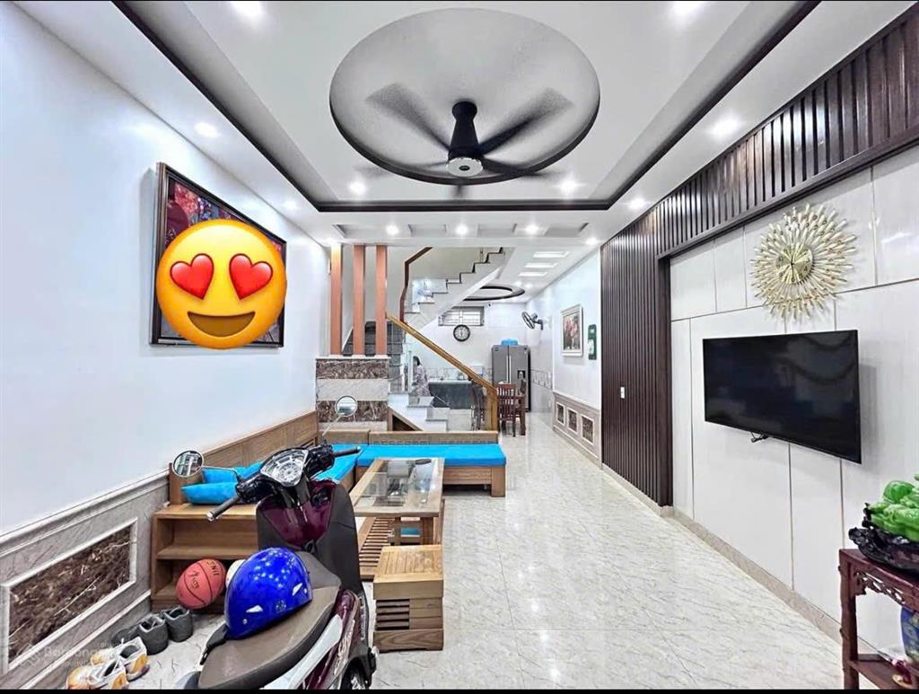 Chính chủ bán nhà vị trí đẹp tại khu vực phương lưu giao thông thuận tiện