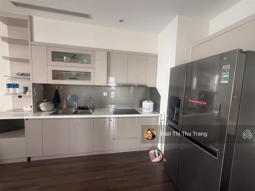Bán căn 2n2vs góc 70m2 tại vinhomes symphony, tầng cao, nhà mới.  0966 275 ***