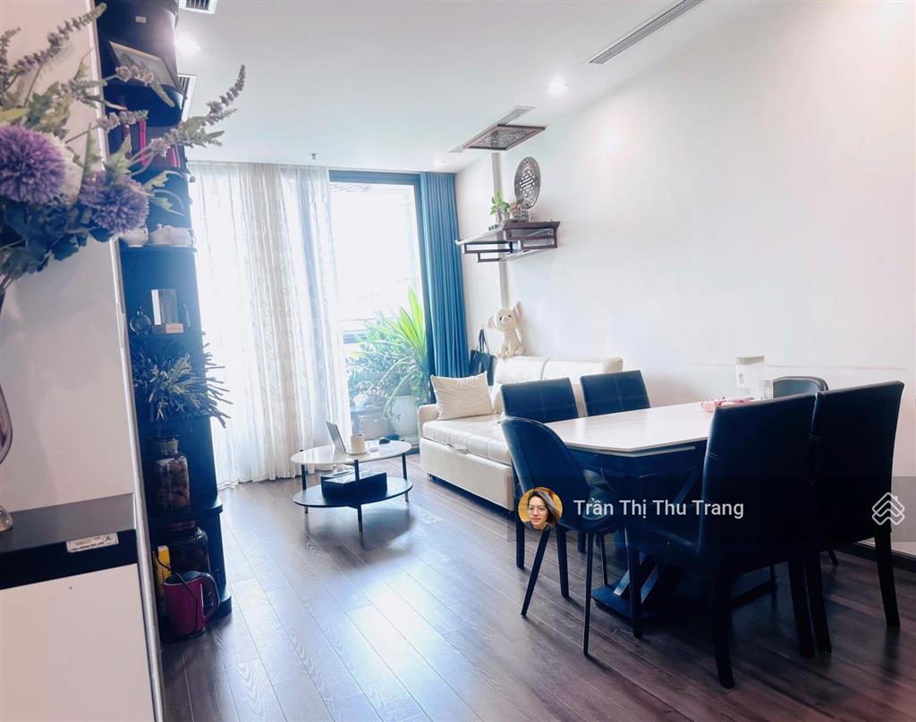 Bán gấp căn 2n 2vs 64m2 giá hời vinhomes symphony 5,8 tỷ bao phí.  0966 275 ***