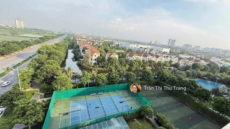 Sđcc bán gấp căn hộ 3n2vs vinhomes symphony 84m nội thất cđt giá 11,5 tỷ.  0966 275 ***