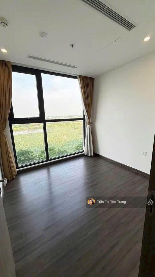 Sđcc bán gấp căn hộ 3n2vs vinhomes symphony 84m nội thất cđt giá 11,5 tỷ.  0966 275 ***