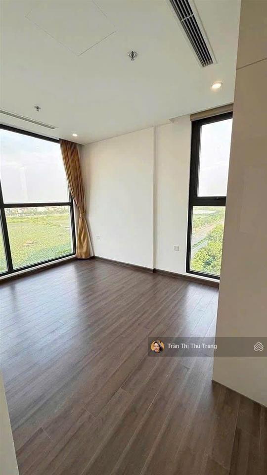 Sđcc bán gấp căn hộ 3n2vs vinhomes symphony 84m nội thất cđt giá 11,5 tỷ.  0966 275 ***