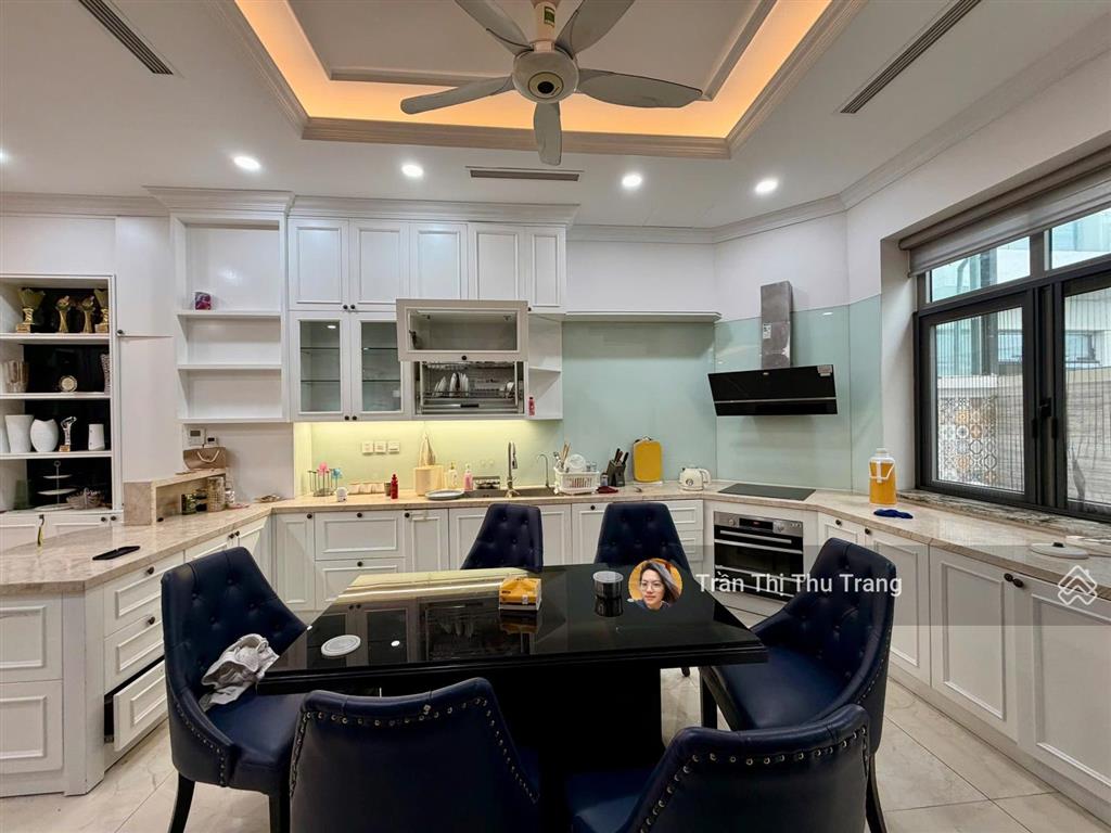 Bán liền kề sát hồ vinhomes the harmony 96m, đông nam, thang máy full nội thất, giá tốt0966 275 ***