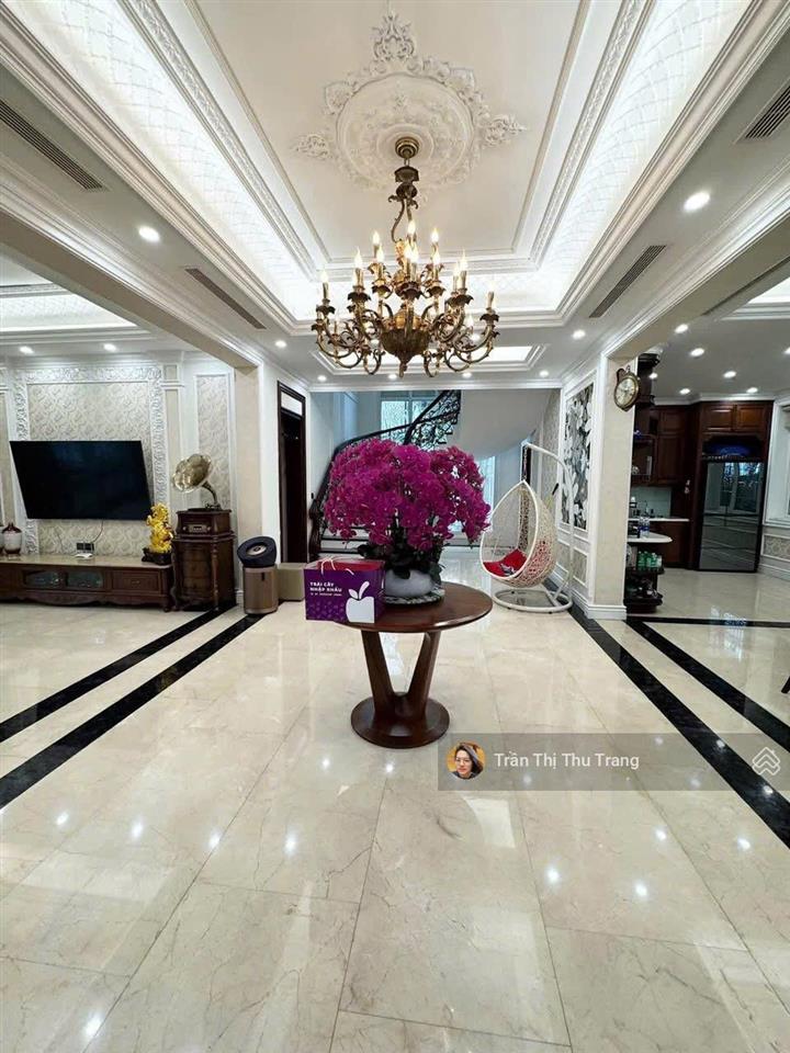 Cho thuê biệt thự đơn lập góc vinhomes the harmony đối diện vườn hoa  giá tốt  0966 275 ***