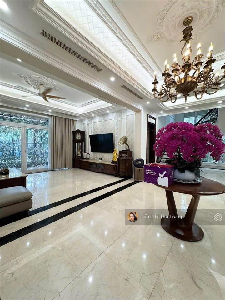 Cho thuê biệt thự đơn lập góc vinhomes the harmony đối diện vườn hoa  giá tốt  0966 275 ***