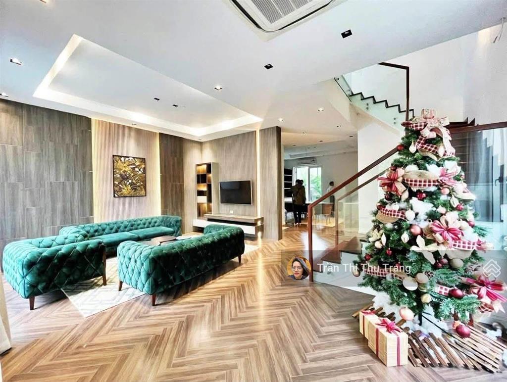 Cho thuê biệt thự song lập vinhomes riverside 225m | 5pn | 55tr/tháng.  0966 275 ***