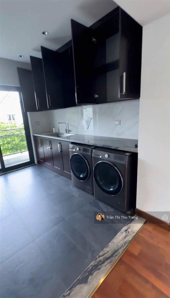 Cho thuê song lập vinhomes riverside | 250m2 | có thang máy | 65 triệu/tháng,  0966 275 ***