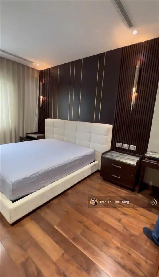 Cho thuê song lập vinhomes riverside | 250m2 | có thang máy | 65 triệu/tháng,  0966 275 ***