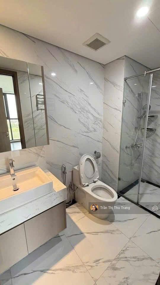 Sđcc bán gấp căn hộ 3n2vs vinhomes symphony 84m nội thất cđt giá 11,5 tỷ.  0966 275 ***