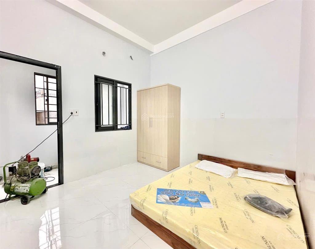 Phòng trọ giá rẻ  sẵn nội thất  cửa sổ thoáng  ngay tô ký  đối diện cvpm quang trung