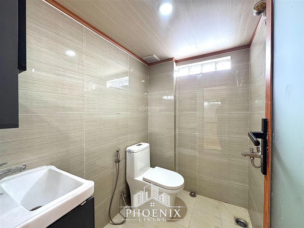 Phòng trọ cao cấp  sẵn máy lạnh  cửa sổ trời  gác cao  ngay phan văn hớn  trường chinh