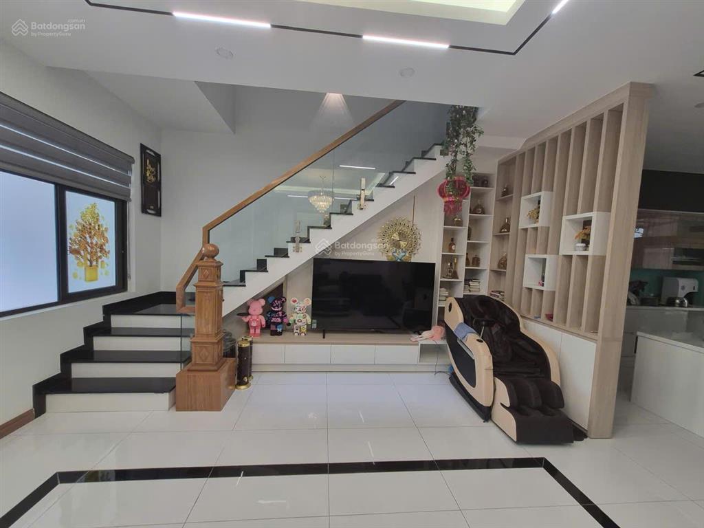 Nhà phố lavida 6m ngang full nội thất  sổ hồng cầm tay, đông nam, chỉ 10 tỷ 499 ( bao thuế phí)