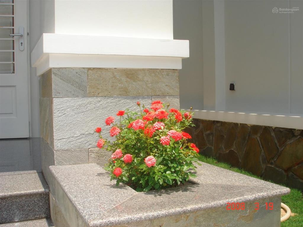 Cho thuê biệt thự vip tại trung tâm tp vũng tàu. full nội thất cao cấp giá chỉ 25 triệu/tháng