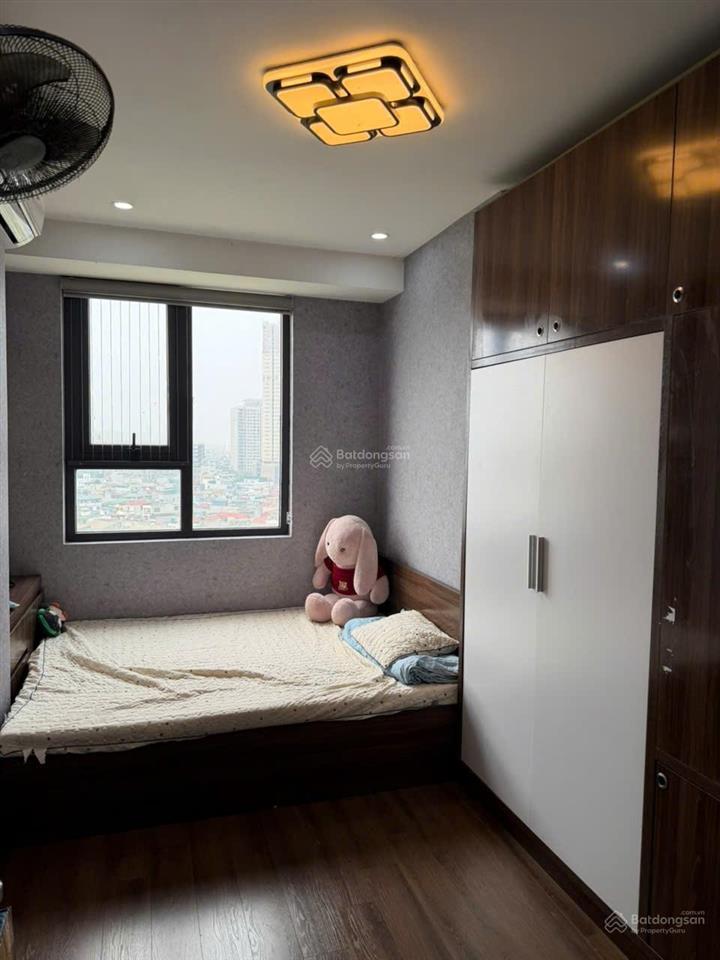 Cần bán căn hộ 2 phòng ngủ 2 wc rộng 83m2, full đủ đồ cực đẹp