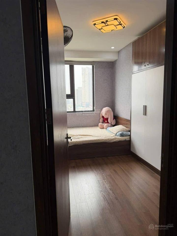 Cần bán căn hộ 2pn2wc+1, dtich 83m2(có thể cải tạo lên 3pn) tầng trung, full đồ đẹp! giá 6t1