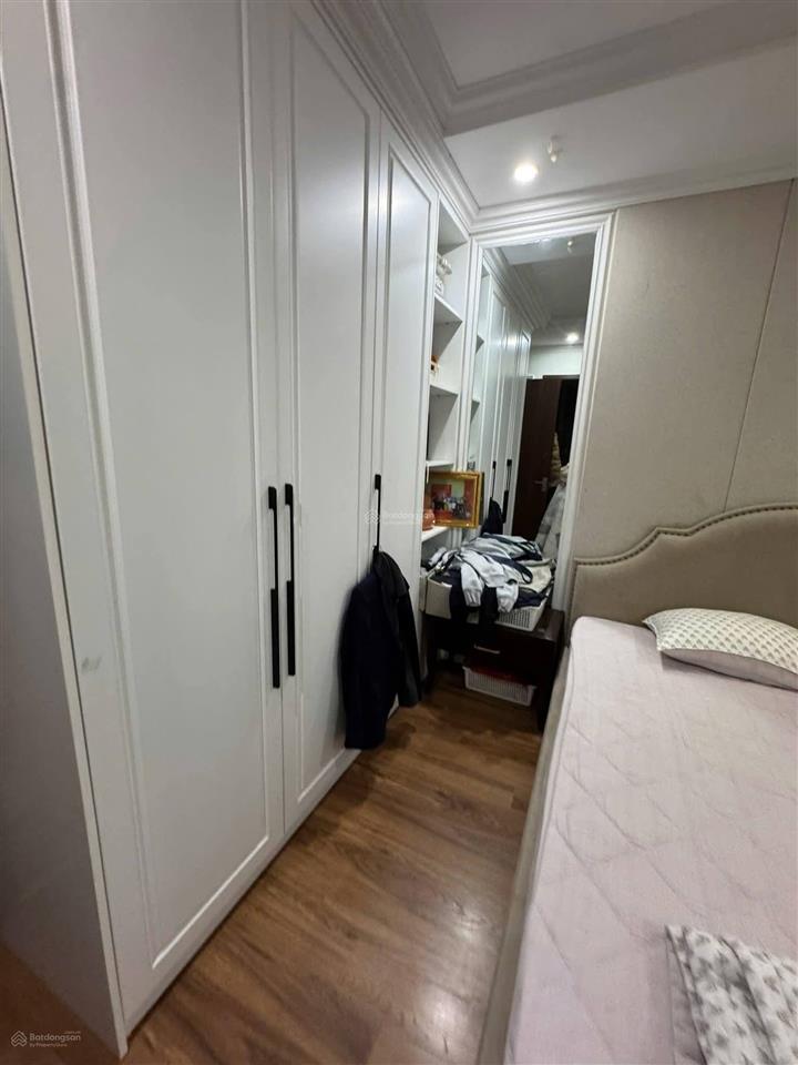 Cần bán căn hộ 3pn2wc, dtich 90m2 (view công viên mới) full đồ đẹp giá 7t, có ra lộc nhẹ!