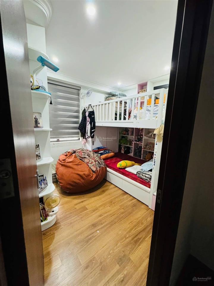 Cần bán căn hộ 3pn2wc, dtich 90m2 (view công viên mới) full đồ đẹp giá 7t, có ra lộc nhẹ!