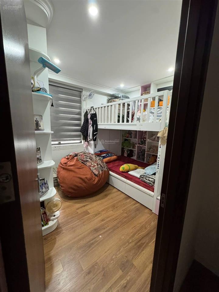 Cần bán căn hộ 3pn2wc, dtich 90m2 (view công viên mới) full đồ đẹp giá 7t, có ra lộc nhẹ!