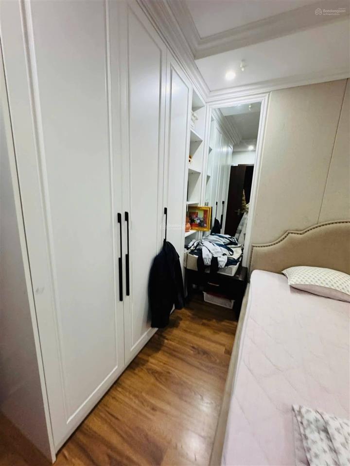 Cần bán căn hộ 3pn2wc, dtich 90m2 (view công viên mới) full đồ đẹp giá 7t, có ra lộc nhẹ!