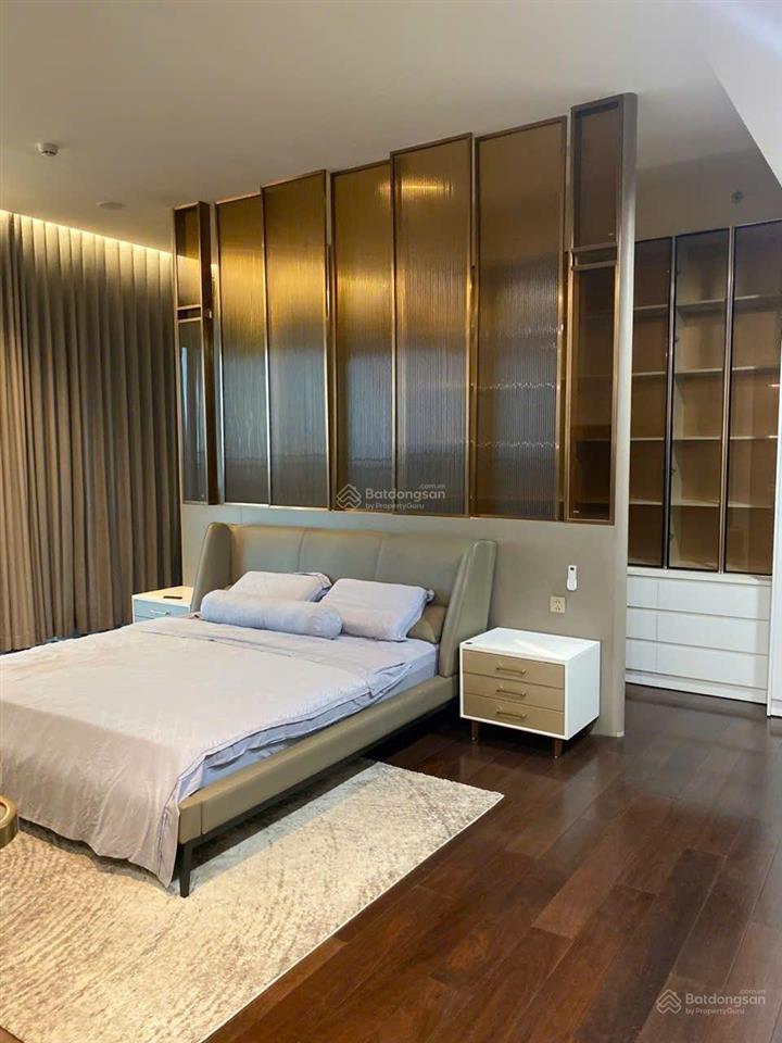 Căn define 4pn tầng cao full nội thất, giá 62 tỷ