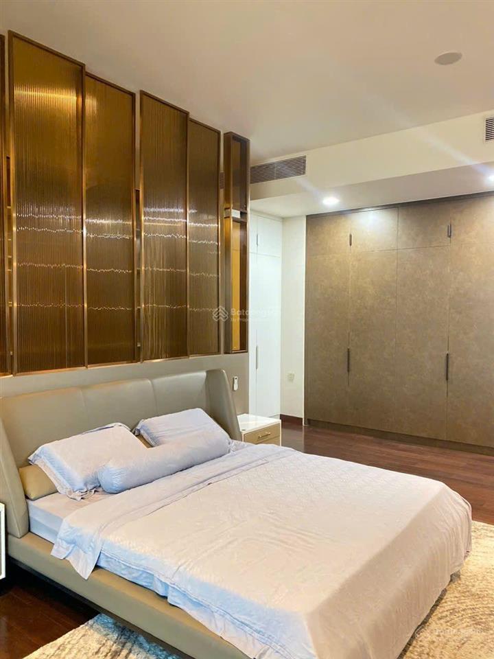 Căn define 4pn tầng cao full nội thất, giá 62 tỷ