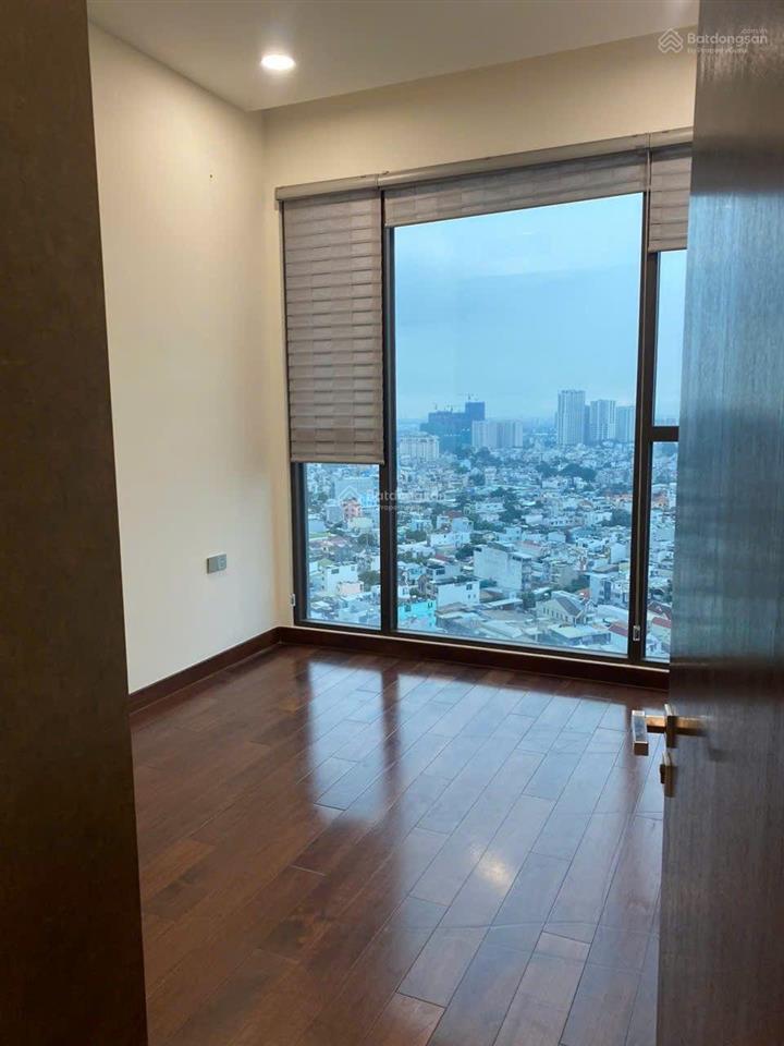 Căn define 4pn tầng cao full nội thất, giá 62 tỷ
