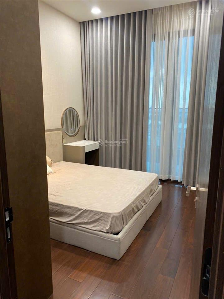Căn define 4pn tầng cao full nội thất, giá 62 tỷ