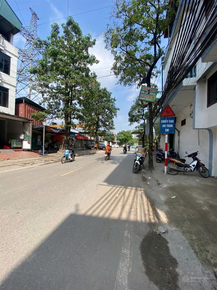 7 tỷ hơn  nhà cạnh ga văn khê  thang máy  40m, mặt tiền 6m  sát mặt phố quang trung  ở sướng