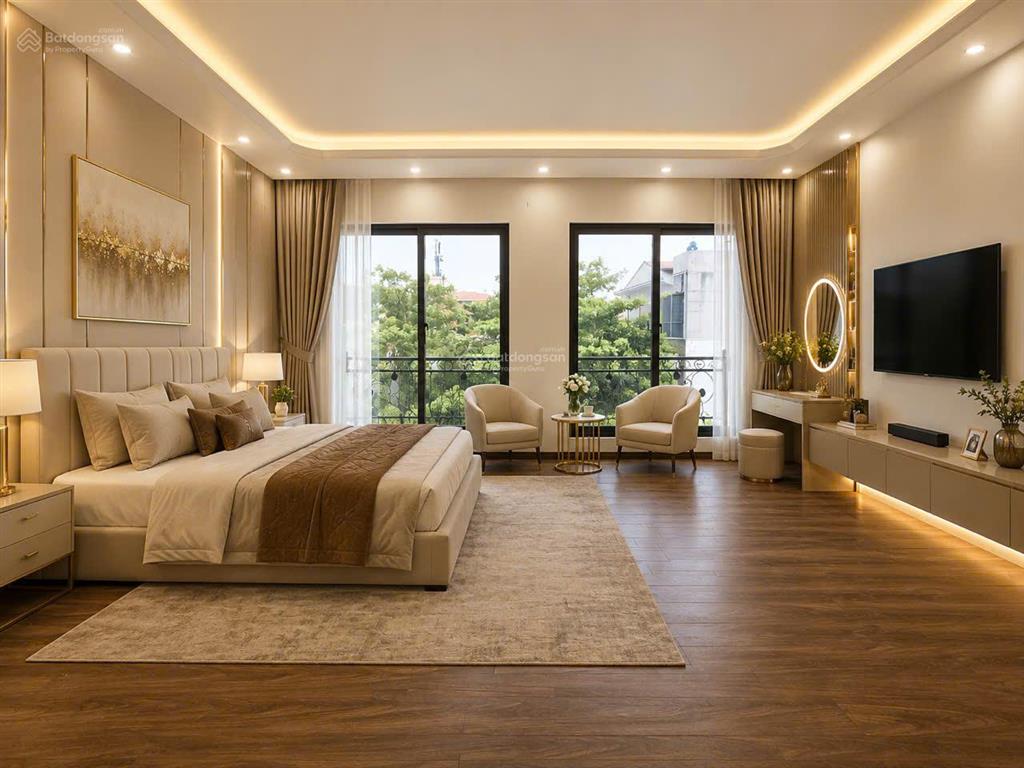 7 tỷ hơn  nhà cạnh ga văn khê  thang máy  40m, mặt tiền 6m  sát mặt phố quang trung  ở sướng