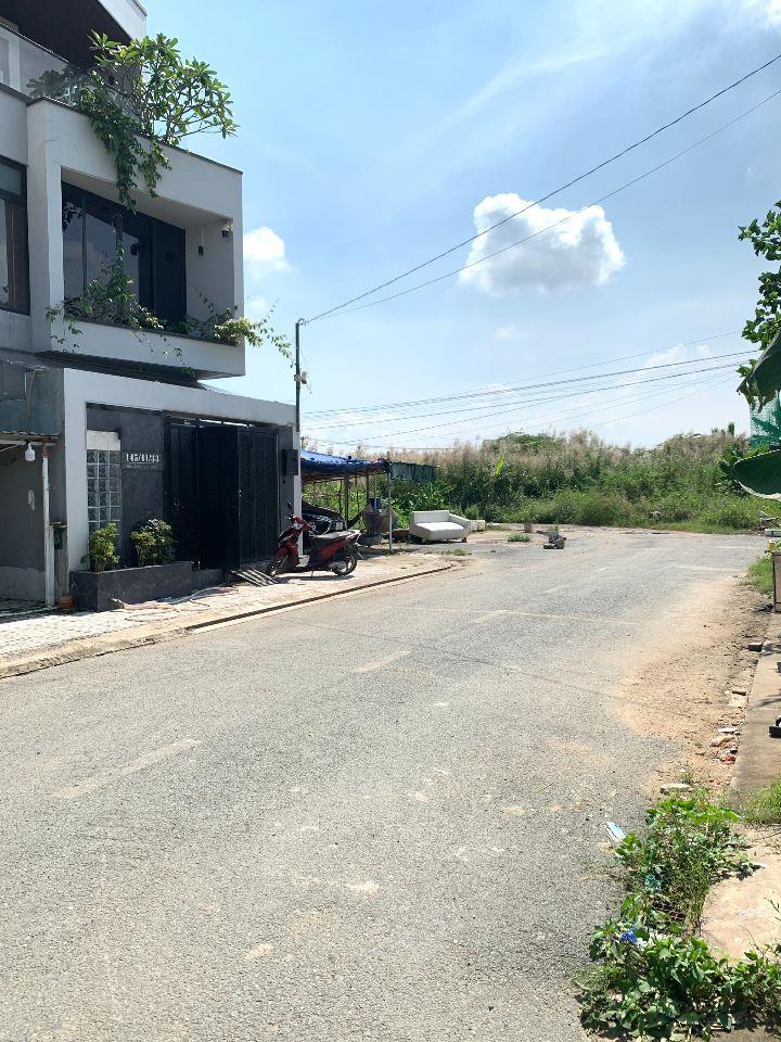 Tổng hợp một số lô đất dự án Vạn Phát Đạt, cầu Ông Bồn, đường Bưng Ông Thoàn, Quận 9, HCM