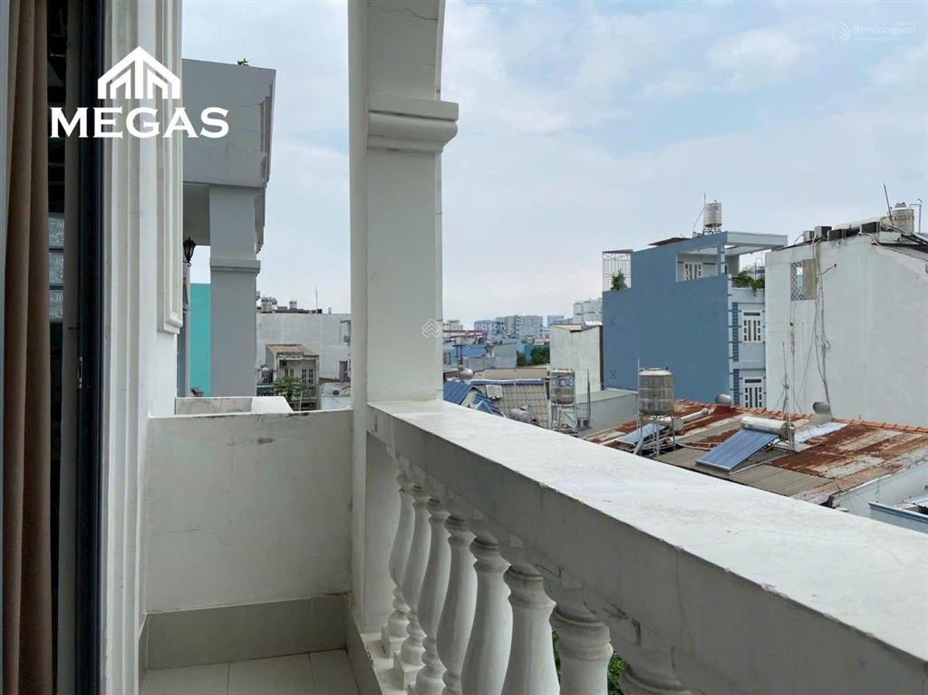Căn hộ có gác ban công thoáng  nhà mới ngay đại học công thương aeon tân phú