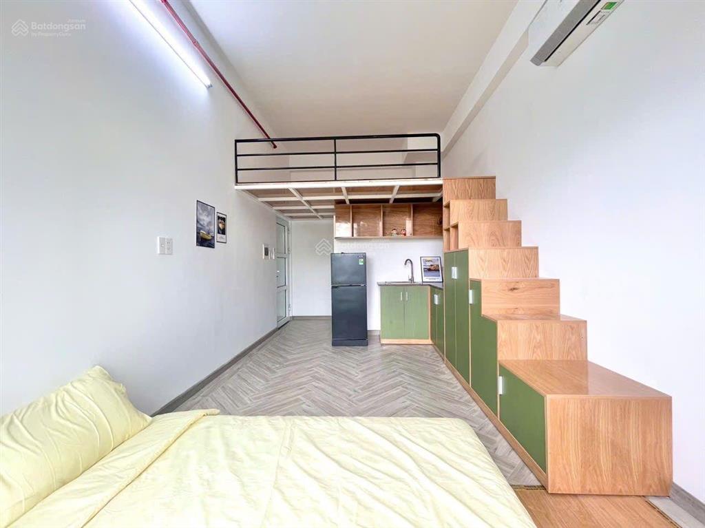 Phòng cao cấp có gác nằm trong tòa nhà xây mới thoáng sạch sẽ trục đường hòa bình quận 11
