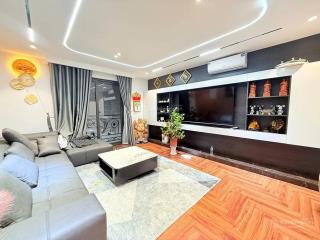 Nhà đẹp ở ngay, full nội thất xịn, 7 tầng thang máy trần thái tông, cầu giấy 42m2 15.8 tỷ