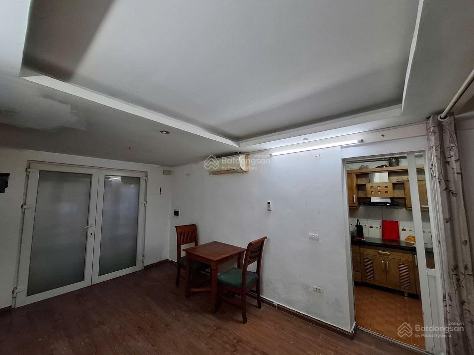 Cho thuê căn hộ tập thể 1 ngủ phố thái thịnh, đống đa, ngõ thông kinh doanh 45m2 6 triệu/tháng