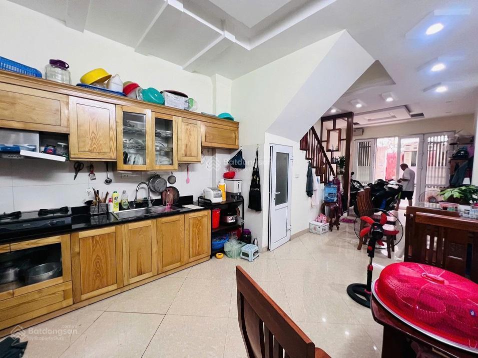 Hàng hiếm, bán nhà riêng phố nguyễn khánh toàn, cầu giấy oto con vào nhà, full đồ 39m2 12.2 tỷ