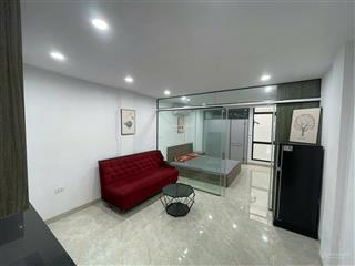 Căn hộ 1k1n full đồ, nhà mặt phố khâm thiên, đống đa, ô tô đỗ cửa, giá thuê 7 triệu/tháng