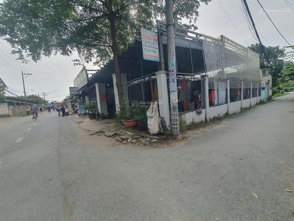 Bán nhà 2 mặt tiền đường đối diện trường học thcs tam đông 1. gần chợ trường học, kdc đông đúc