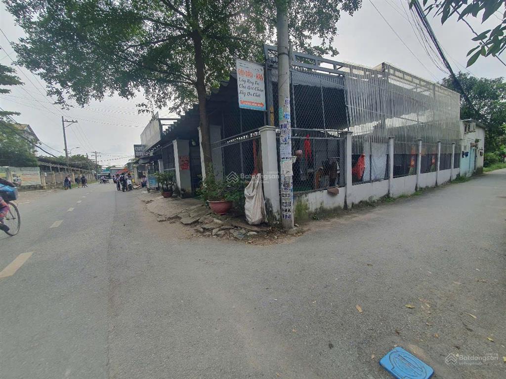 Bán nhà 2 mặt tiền đường đối diện trường học thcs tam đông 1. gần chợ trường học, kdc đông đúc