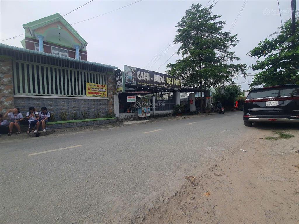 Bán nhà 2 mặt tiền đường đối diện trường học thcs tam đông 1. gần chợ trường học, kdc đông đúc