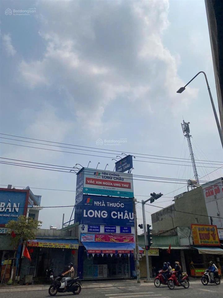 Bán gấp nhà mặt tiền đông hòa dĩ an, đang cho long châu thuê, dòng tiền ổn định, giảm giá sập sàn