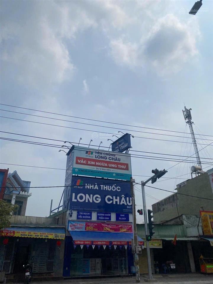 Bán gấp nhà mặt tiền đông hòa dĩ an, đang cho long châu thuê, dòng tiền ổn định, giảm giá sập sàn
