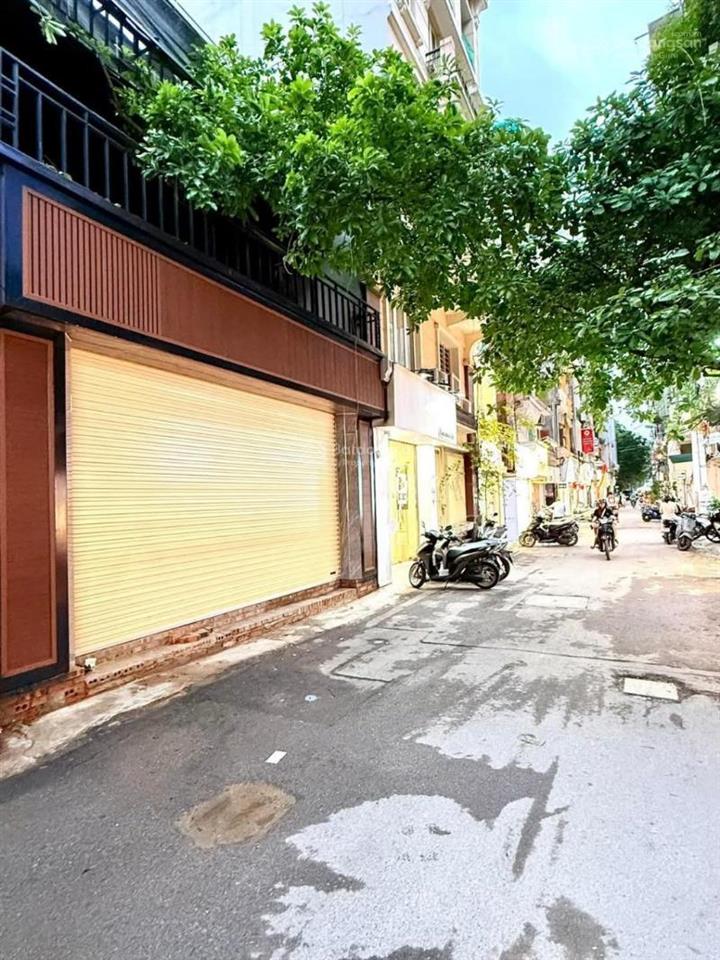Bán nhà mặt phố đặng văn ngữ  lô góc hiếm kd đắc địa 52m2/19tỷ