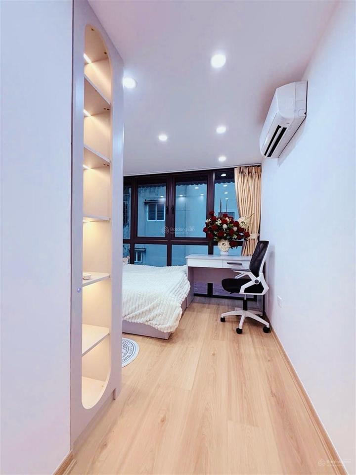 Bán nhà mặt phố trần quang diệu phố vip đống đa vỉa hè rộng kd đỉnh cao 42m/23tỷ.