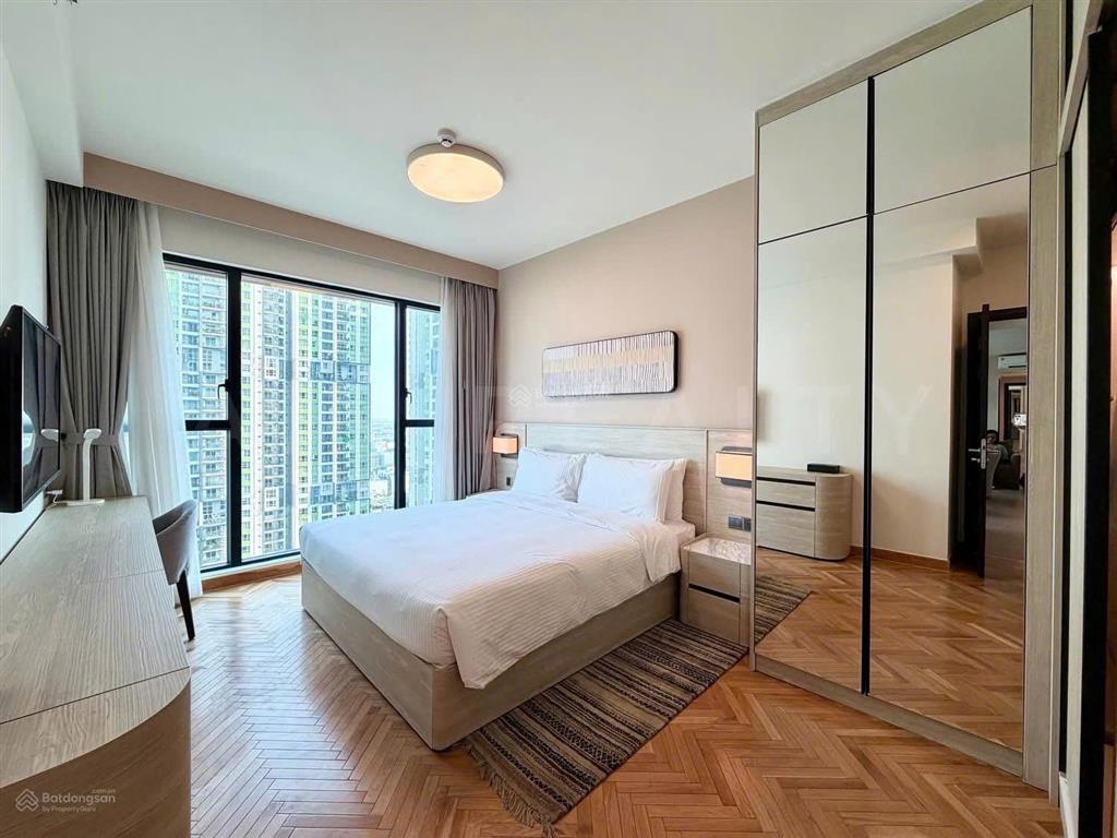 Giá chỉ 70tr/th căn hộ 4pn + 1 full nội thất mới cứng view sông cực chill. thiết kế chuẩn somerset