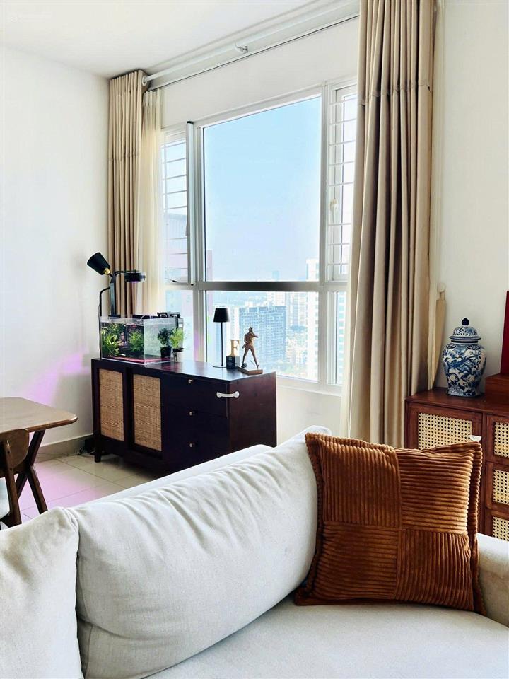 Xin lưu ý 3pn lầu cao  full nt  dt 118.1m  giá bán 11t8 thuế ai ấy đóng tại vista verde
