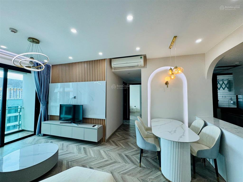 Siêu hiếm  2pn full nt  căn góc  view nội khu và chéo sông  giá chỉ 10 tỷ bao thuế phí